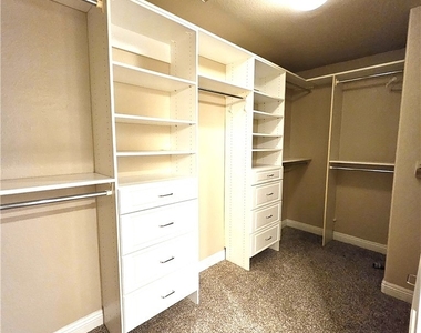 432 Winthrop Place - Photo Thumbnail 20