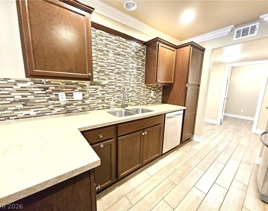 432 Winthrop Place - Photo Thumbnail 11