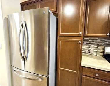 432 Winthrop Place - Photo Thumbnail 12