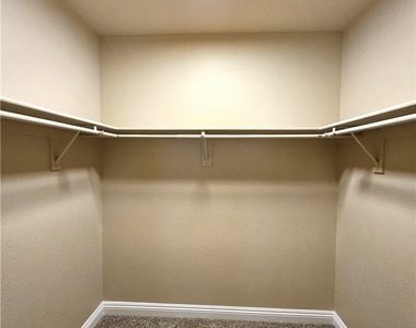 432 Winthrop Place - Photo Thumbnail 25