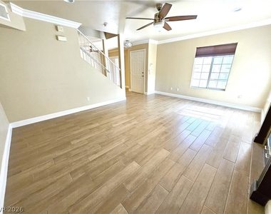 432 Winthrop Place - Photo Thumbnail 5