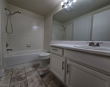 7217 Sun Cove Circle - Photo Thumbnail 2