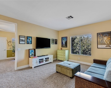724 Pinnacle Heights Lane - Photo Thumbnail 29