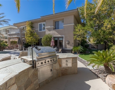 724 Pinnacle Heights Lane - Photo Thumbnail 53