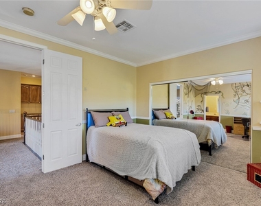 724 Pinnacle Heights Lane - Photo Thumbnail 41