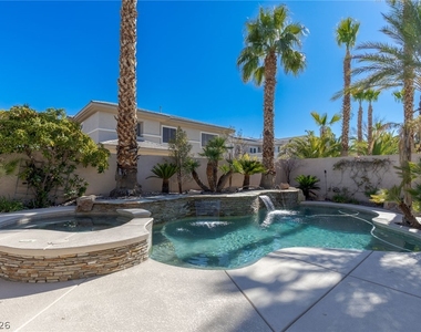 724 Pinnacle Heights Lane - Photo Thumbnail 52