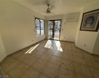 440 Elm Drive - Photo Thumbnail 8
