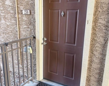 5260 River Glen Drive - Photo Thumbnail 5