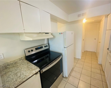 3762 Royal Crest Street - Photo Thumbnail 8