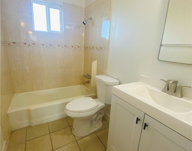 3762 Royal Crest Street - Photo Thumbnail 11