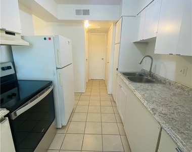 3762 Royal Crest Street - Photo Thumbnail 10