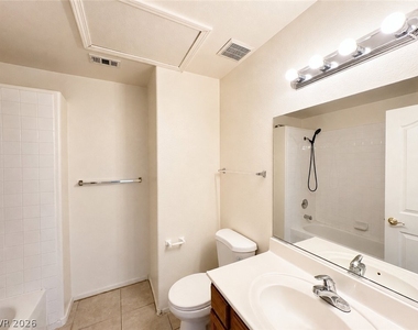 9343 W Viking Road - Photo Thumbnail 15