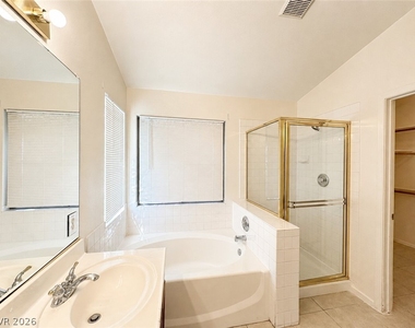 9343 W Viking Road - Photo Thumbnail 12