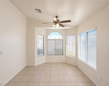 9343 W Viking Road - Photo Thumbnail 4