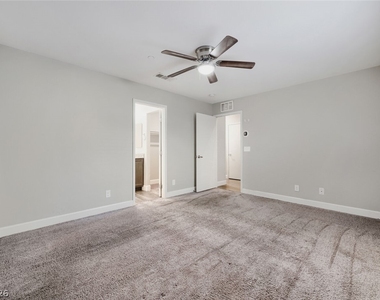 4598 Woolcomber Street - Photo Thumbnail 15