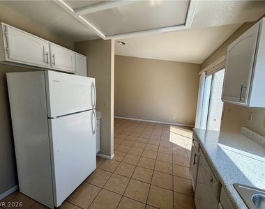 2821 Norfolk Avenue - Photo Thumbnail 5