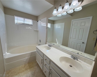2821 Norfolk Avenue - Photo Thumbnail 9