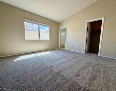 2821 Norfolk Avenue - Photo Thumbnail 7
