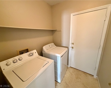 2821 Norfolk Avenue - Photo Thumbnail 14