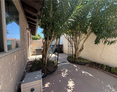 2212 Plaza Del Prado - Photo Thumbnail 33