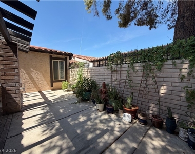 2212 Plaza Del Prado - Photo Thumbnail 3