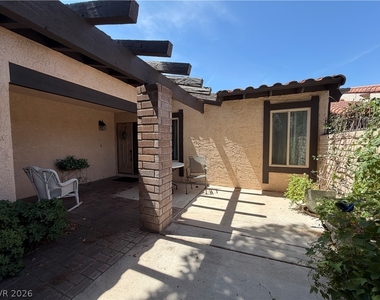2212 Plaza Del Prado - Photo Thumbnail 4