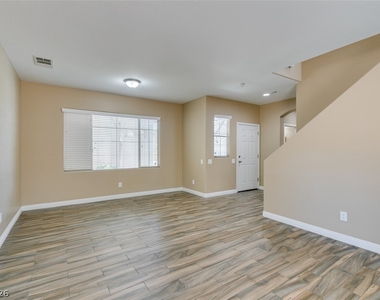 8944 Bandinella Avenue - Photo Thumbnail 24