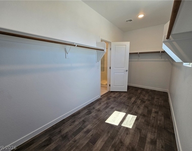 8242 Skye Territory Street - Photo Thumbnail 30