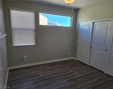 8242 Skye Territory Street - Photo Thumbnail 35