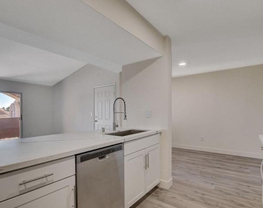 8101 W Flamingo Road - Photo Thumbnail 3