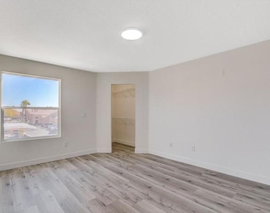 8101 W Flamingo Road - Photo Thumbnail 8