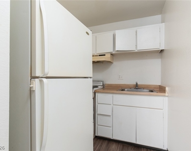 4600 University Center Drive - Photo Thumbnail 9