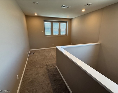 921 Riverlawn Place - Photo Thumbnail 10
