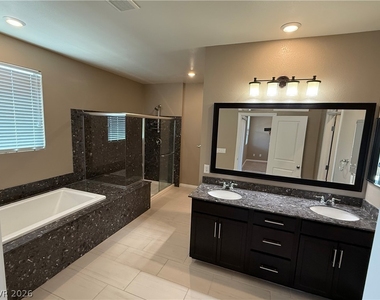 921 Riverlawn Place - Photo Thumbnail 15