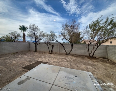 348 Jolly January Avenue - Photo Thumbnail 21