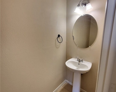 348 Jolly January Avenue - Photo Thumbnail 7