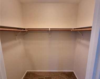 348 Jolly January Avenue - Photo Thumbnail 15