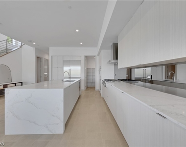 66 Lakefront Drive - Photo Thumbnail 16