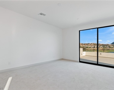 66 Lakefront Drive - Photo Thumbnail 52