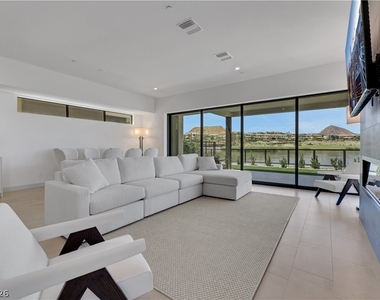 66 Lakefront Drive - Photo Thumbnail 20