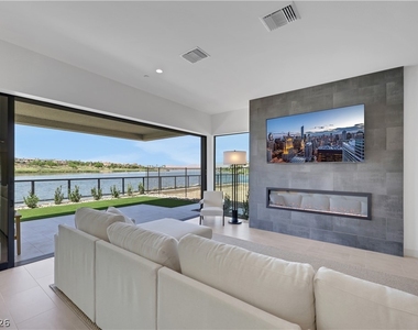 66 Lakefront Drive - Photo Thumbnail 24