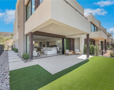 66 Lakefront Drive - Photo Thumbnail 29