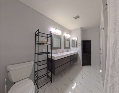5415 W Harmon Avenue - Photo Thumbnail 15