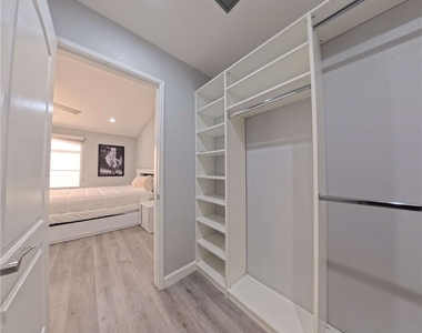 5415 W Harmon Avenue - Photo Thumbnail 25
