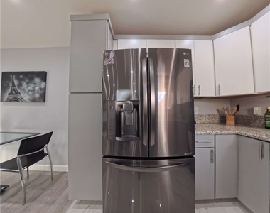 5415 W Harmon Avenue - Photo Thumbnail 4