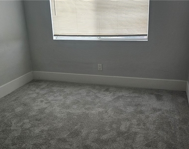 8600 W Charleston Boulevard - Photo Thumbnail 9