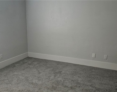 8600 W Charleston Boulevard - Photo Thumbnail 7