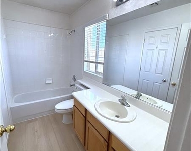 7586 Mermaid Song Court - Photo Thumbnail 18