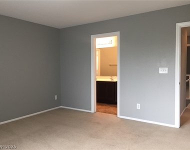 4373 Ruby Treasure Street - Photo Thumbnail 9
