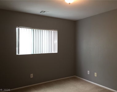 4373 Ruby Treasure Street - Photo Thumbnail 11